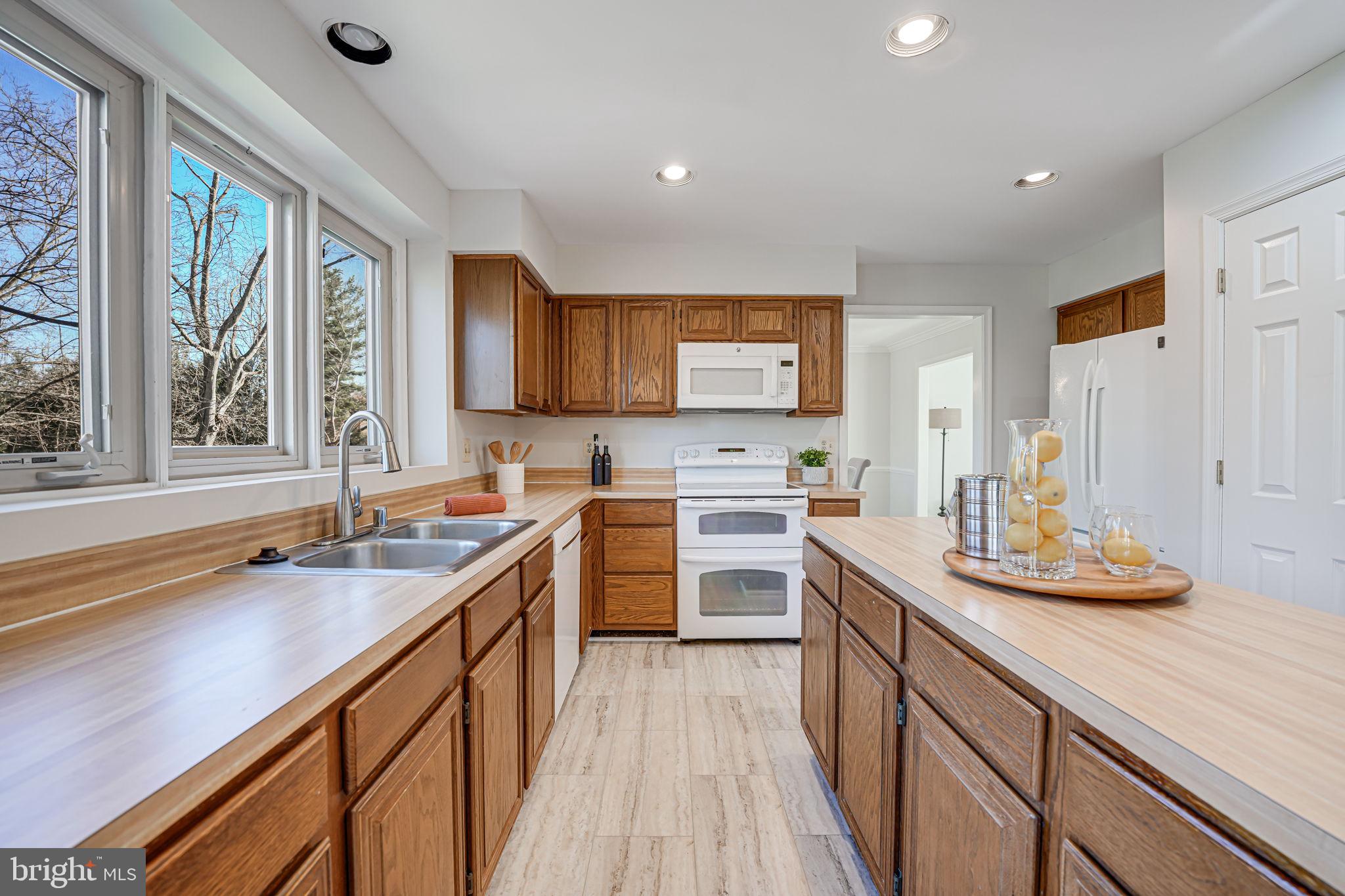 OLD BRIDGE ESTATES - Residential