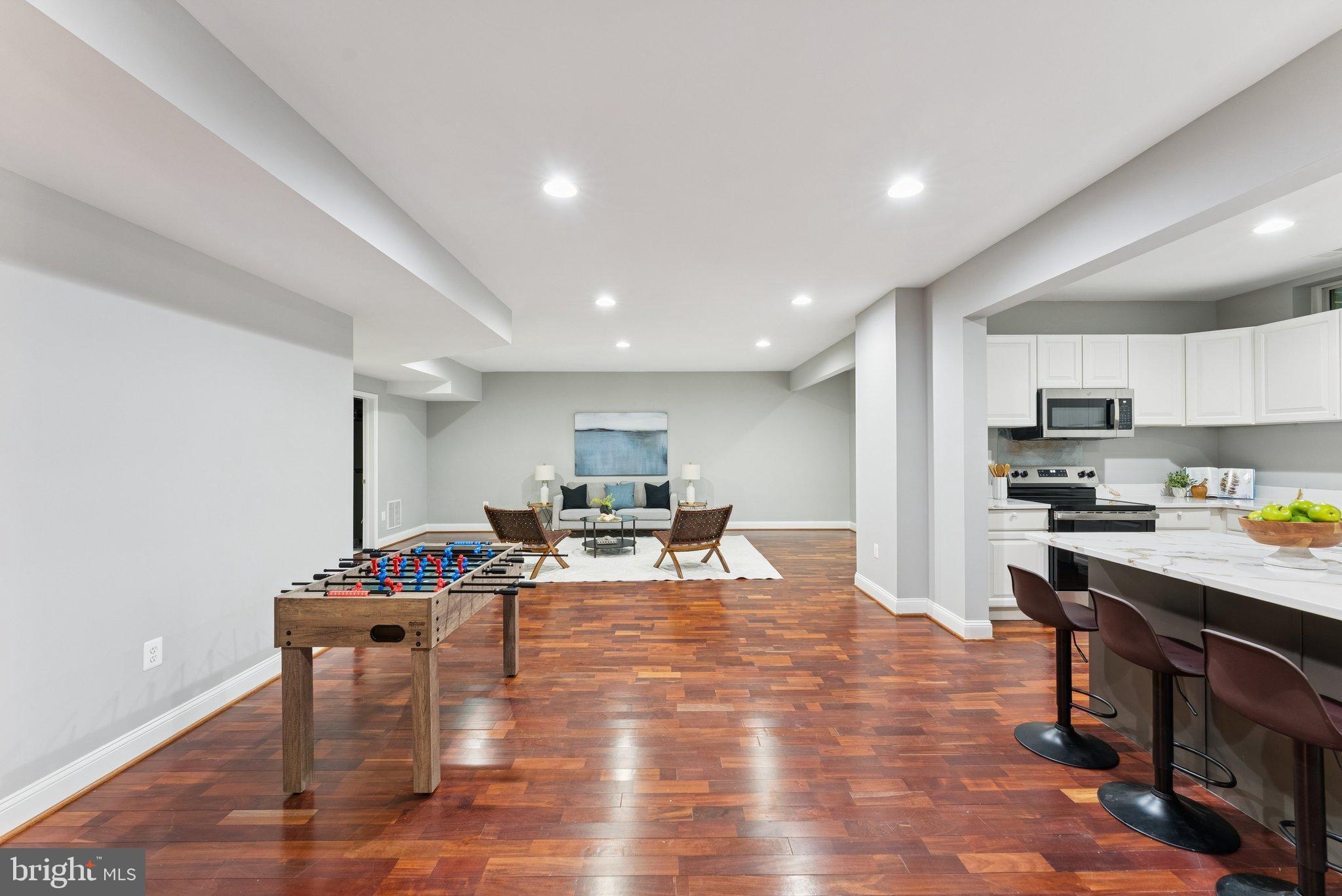 NICOLE MARIE COURT - Residential Lease