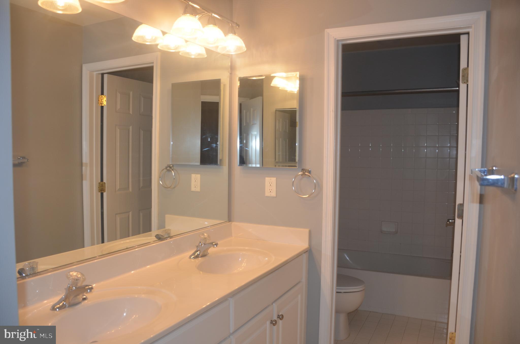 PEMBROOKE - Residential Lease