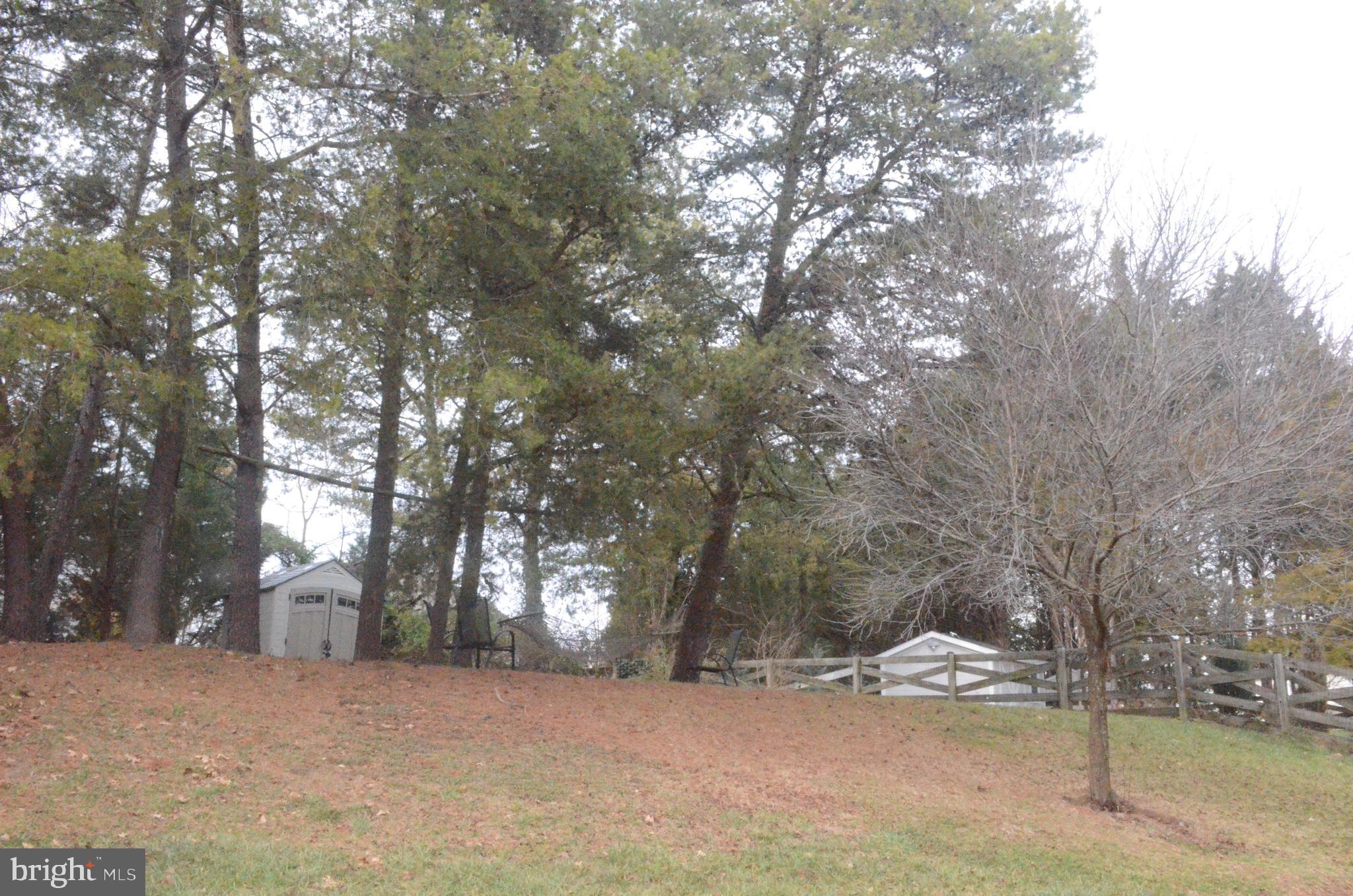 PEMBROOKE - Residential Lease