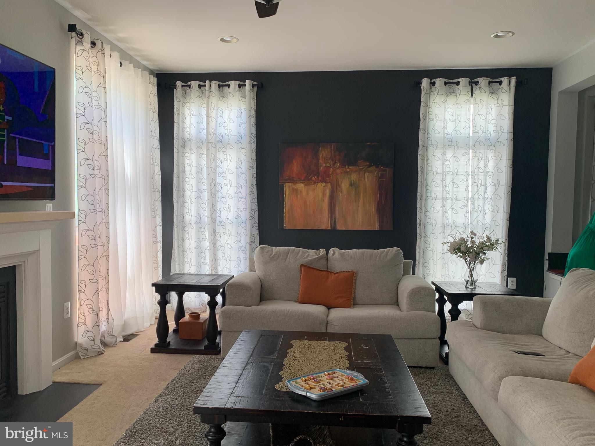 PEMBROOKE - Residential Lease