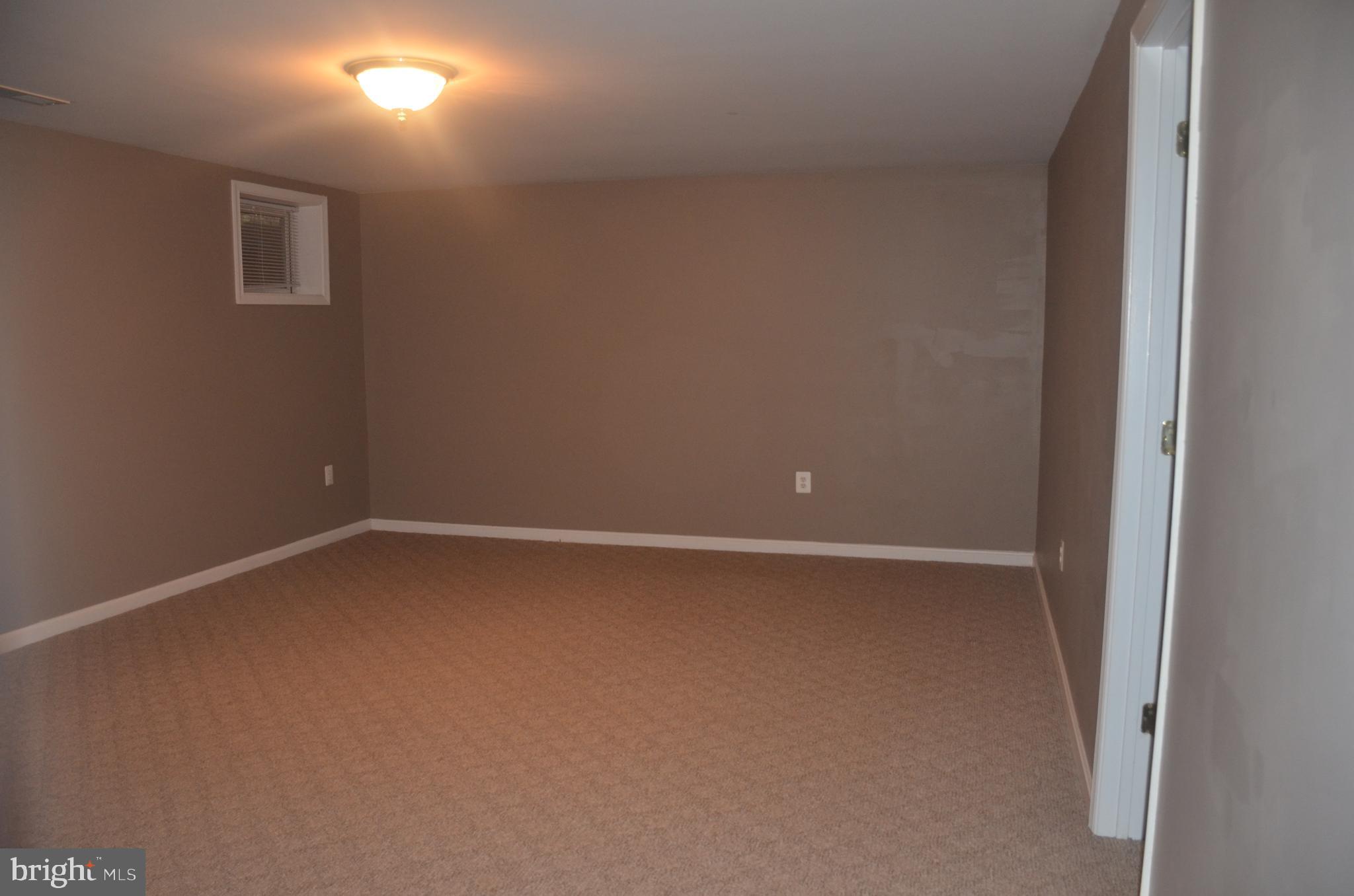 PEMBROOKE - Residential Lease