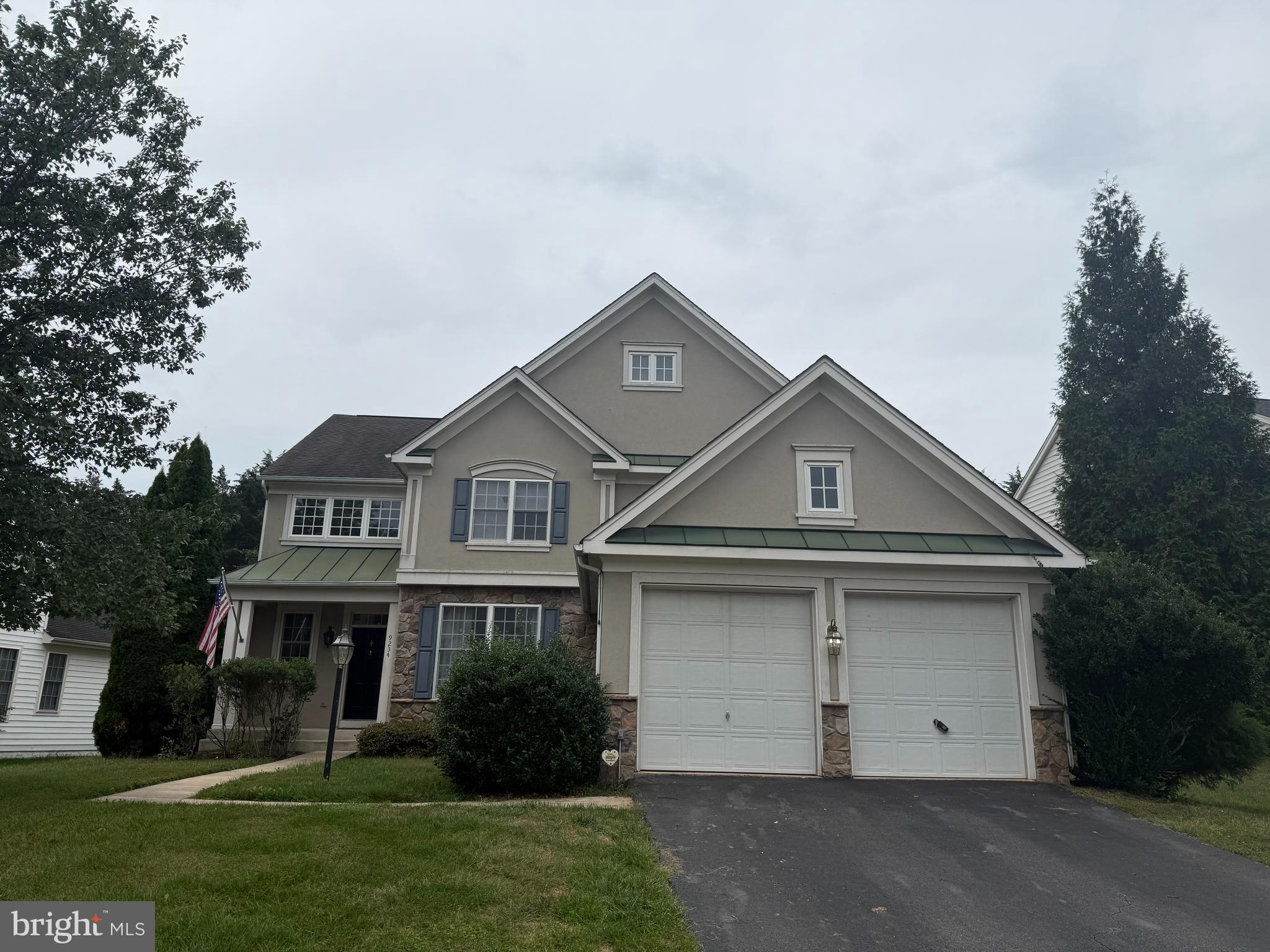 PEMBROOKE - Residential Lease