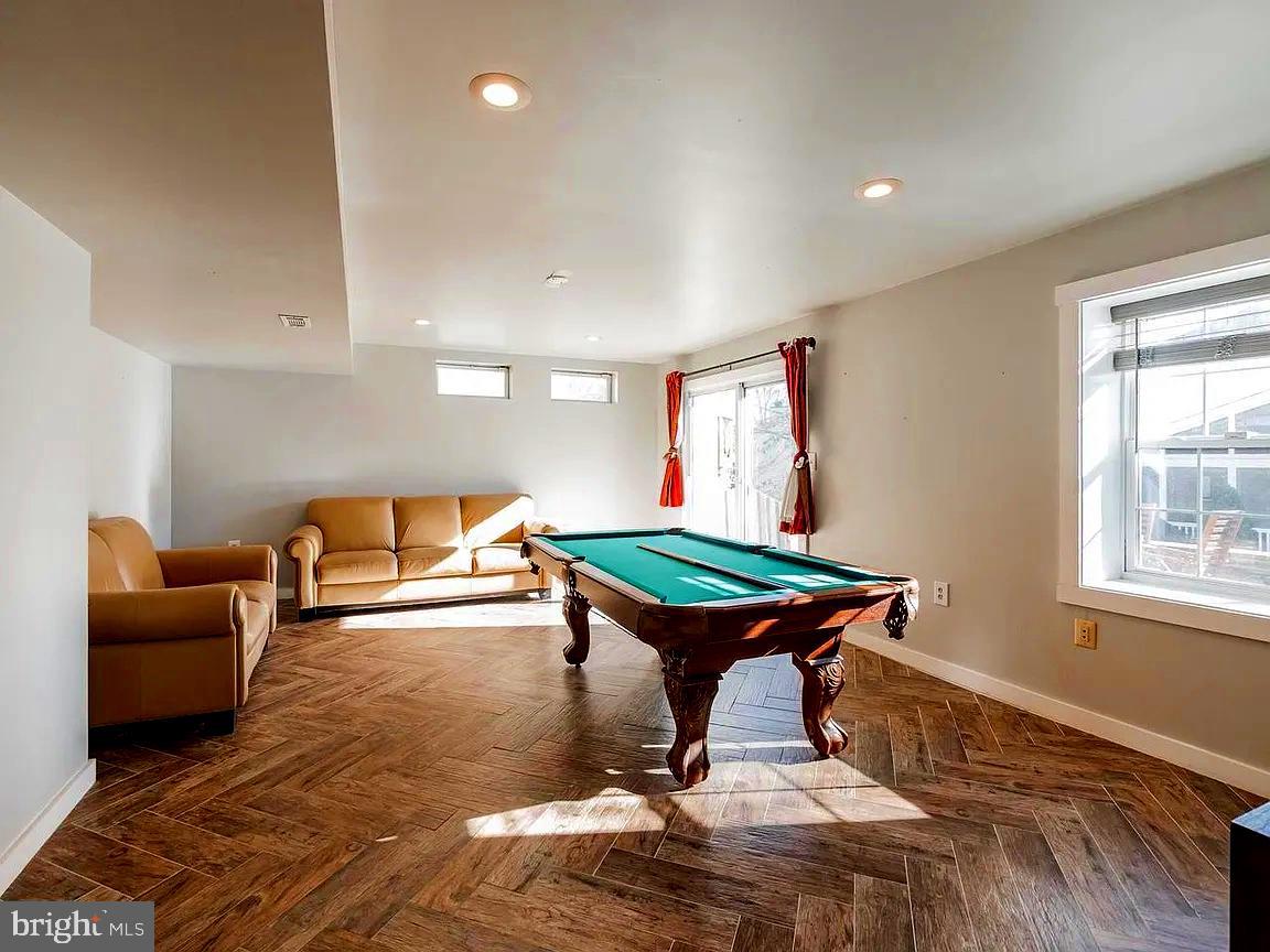 SENECA CROSSING - Residential Lease