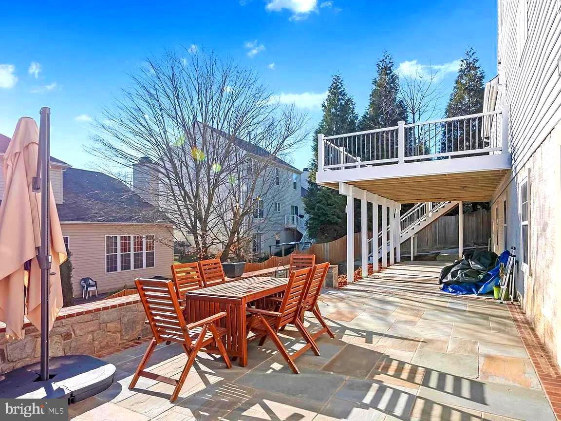 SENECA CROSSING - Residential Lease