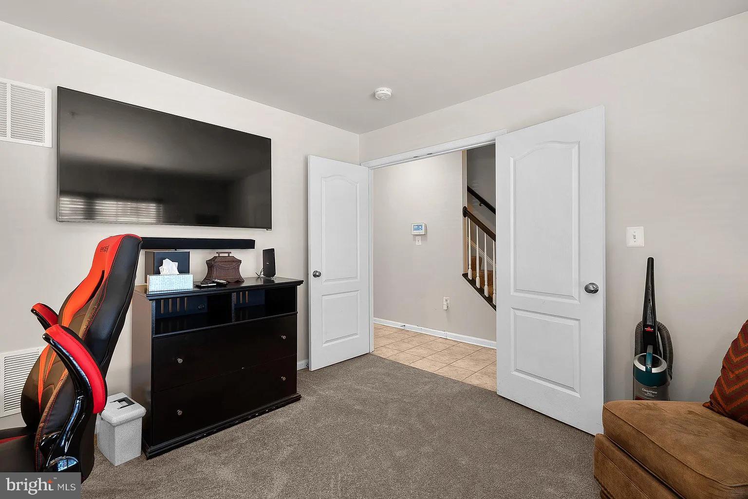 WESTPHALIA ROW - Residential