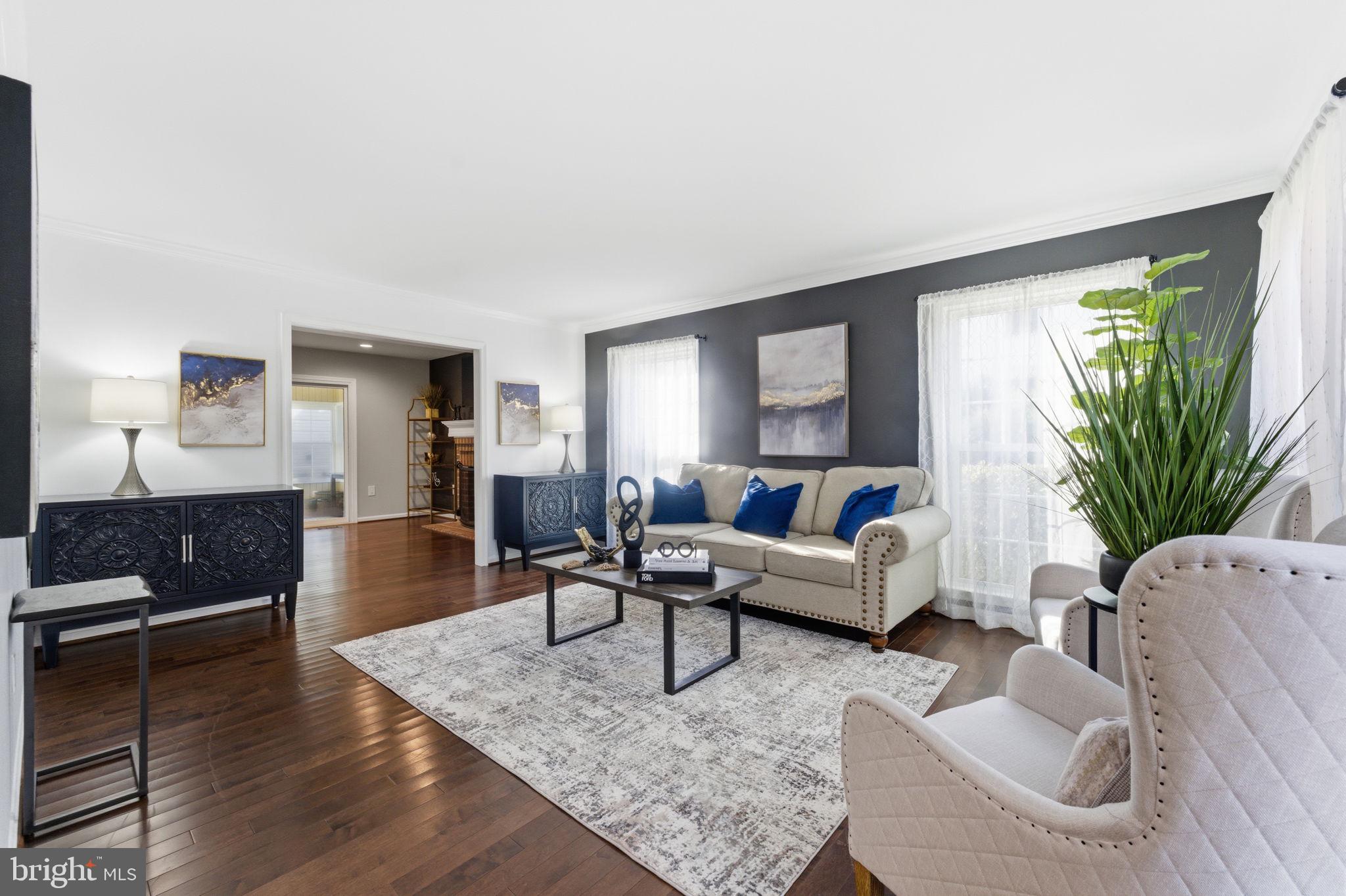 ASHBURN VILLAGE - Residential