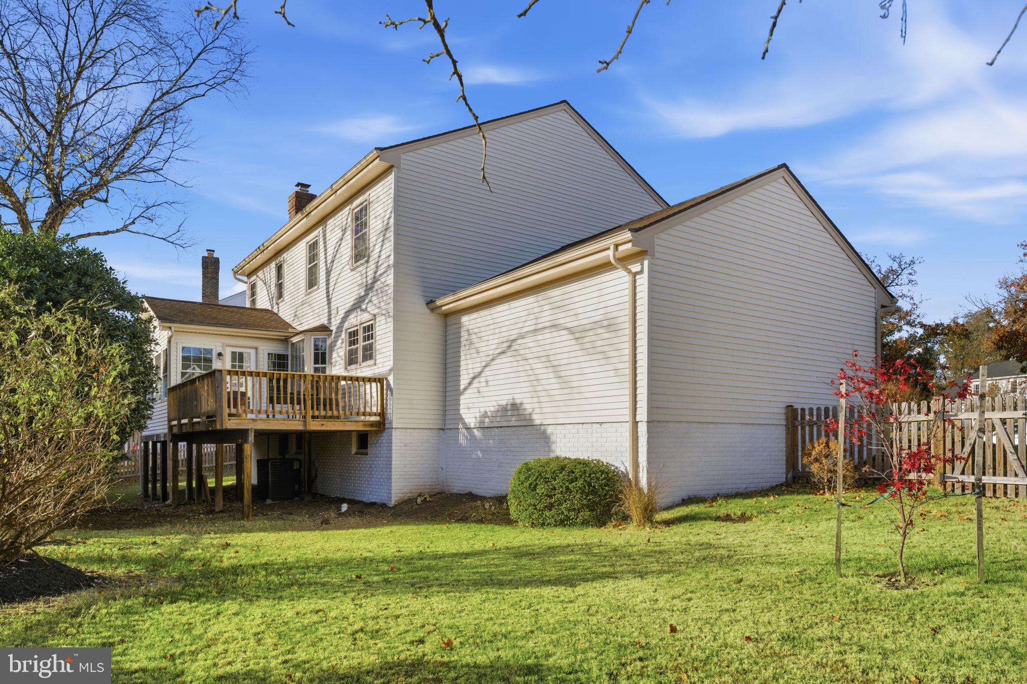 ASHBURN VILLAGE - Residential