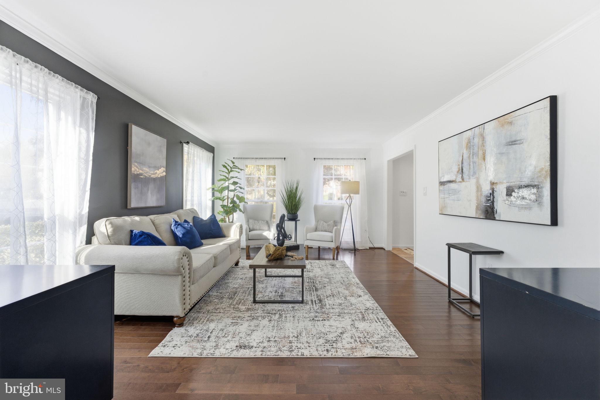 ASHBURN VILLAGE - Residential