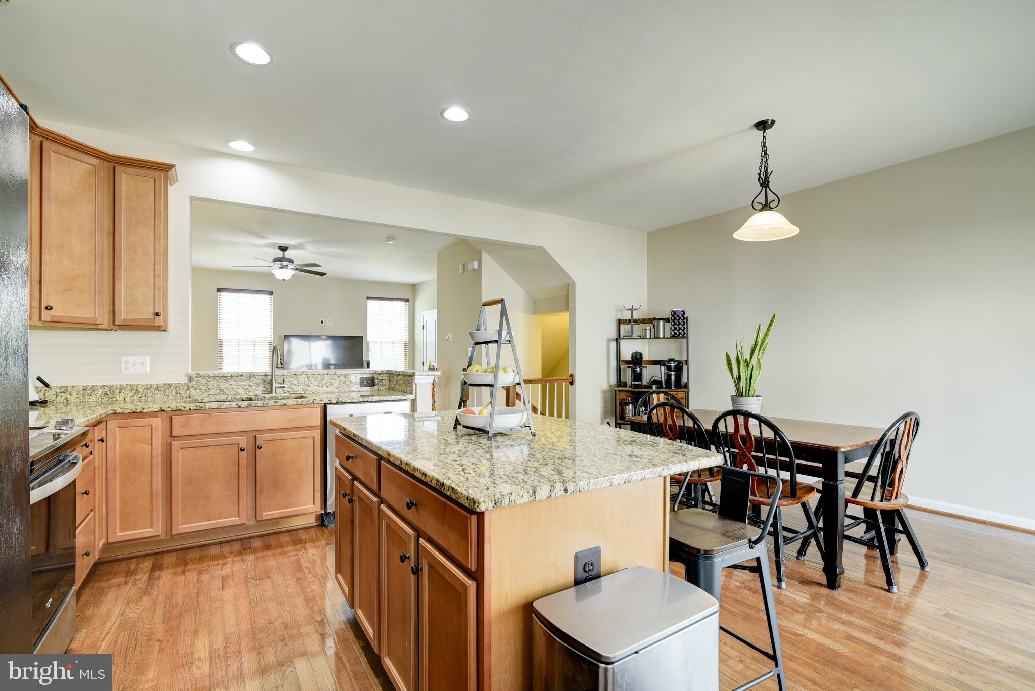 HEATHCOTE COMMONS CONDOMINIUMS - Residential Lease