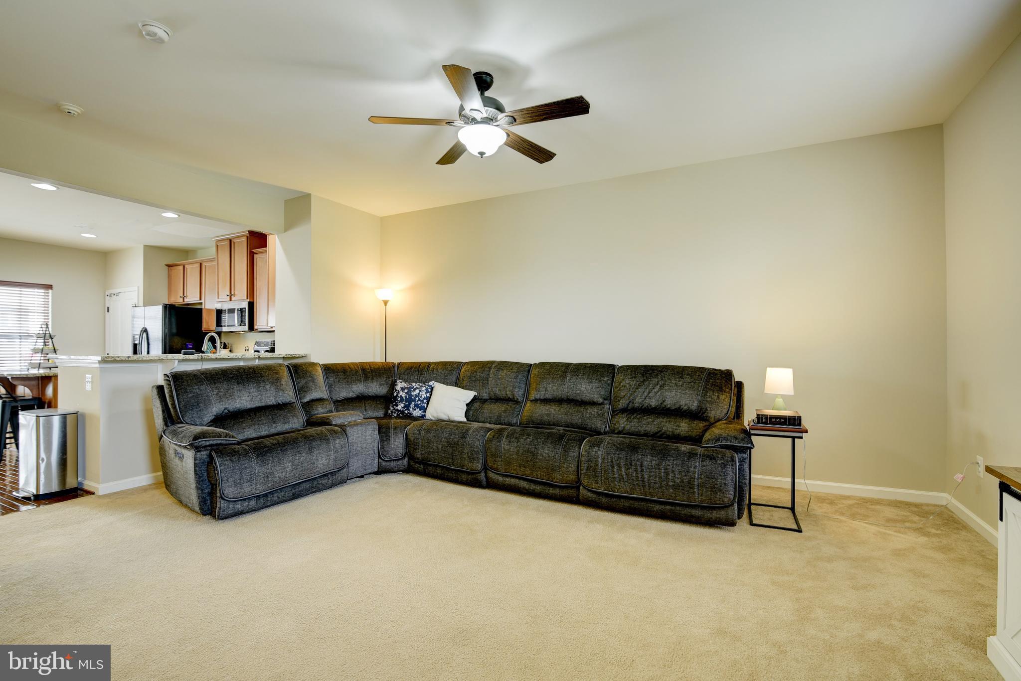 HEATHCOTE COMMONS CONDOMINIUMS - Residential Lease