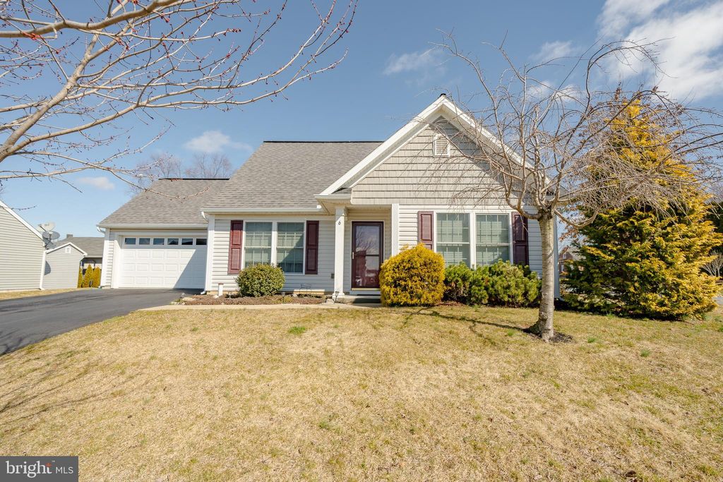 Photo of 6 Truman Drive, Ephrata, PA 17522 (MLS # PALA2047816)