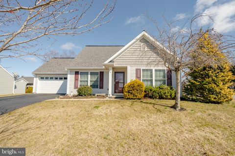 Photo of 6 Truman Drive, Ephrata, PA 17522 (MLS # PALA2047816)