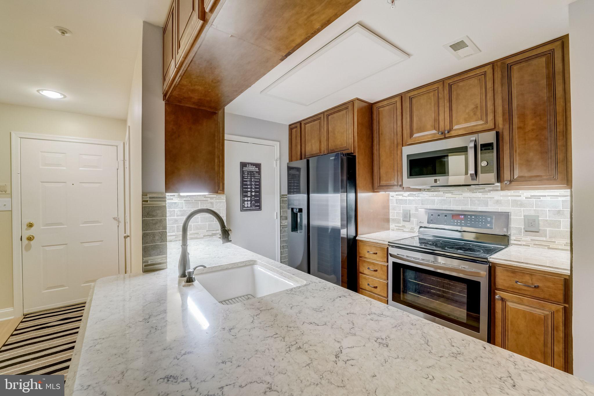 THE VINEYARDS - Residential Lease