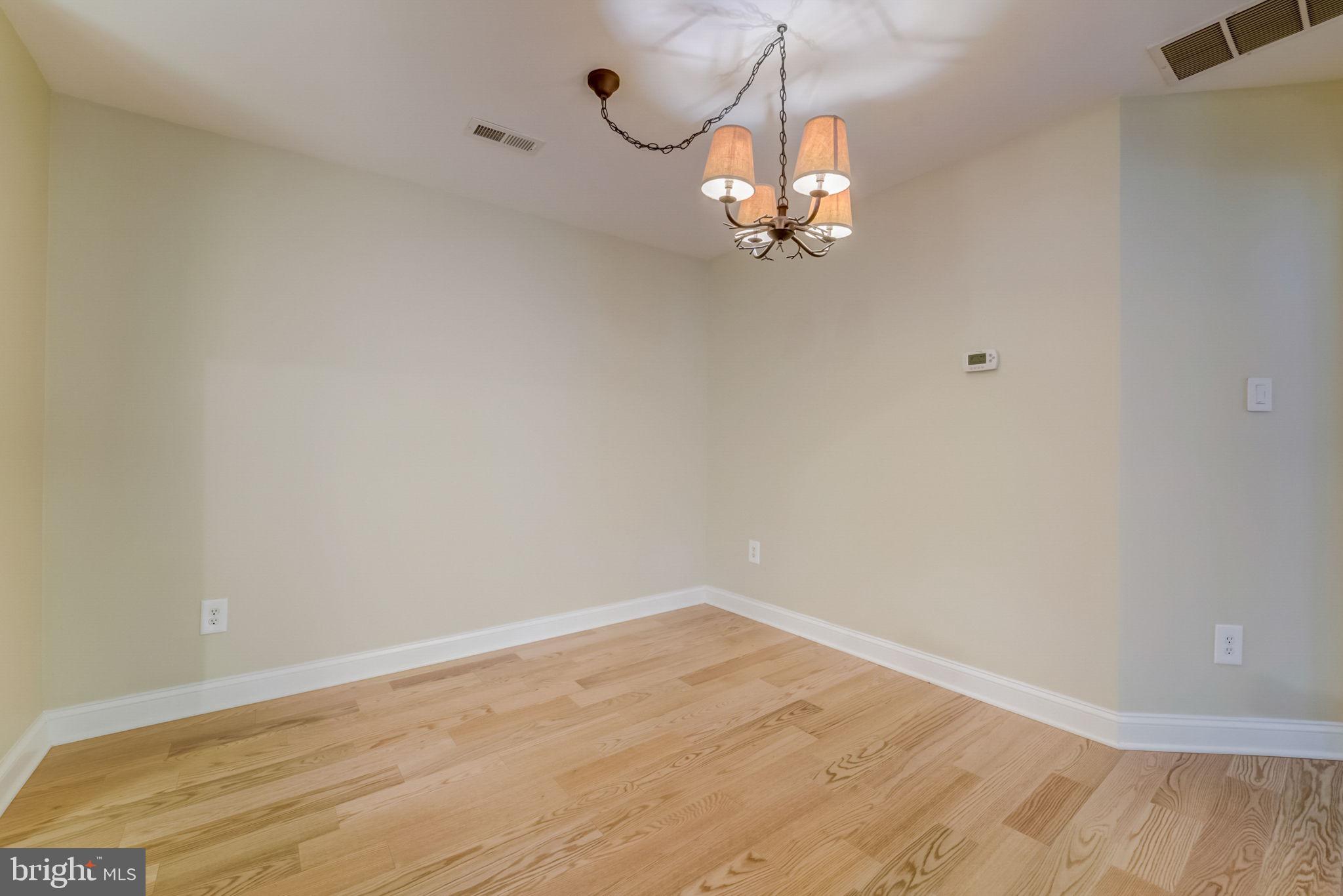 THE VINEYARDS - Residential Lease