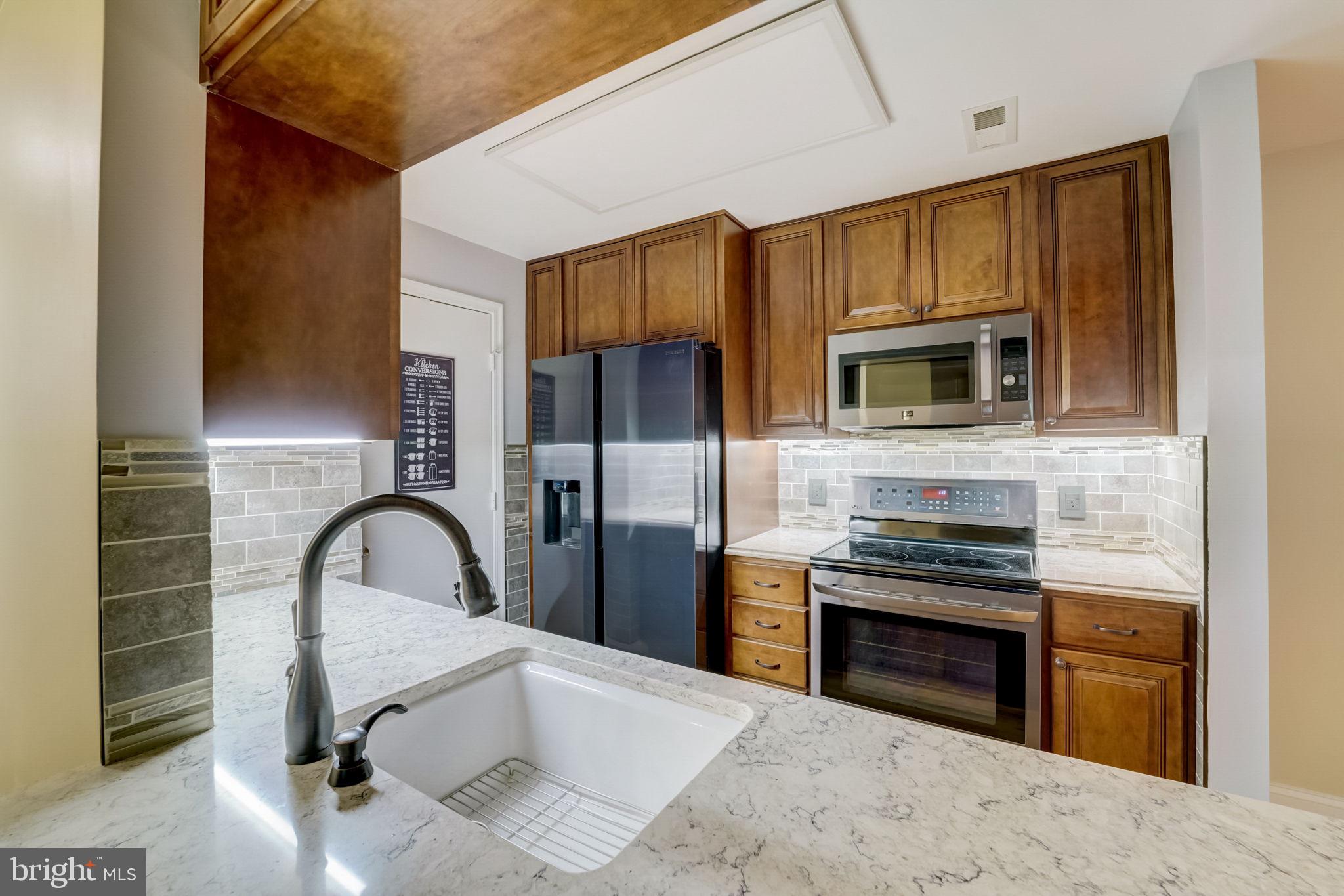 THE VINEYARDS - Residential Lease