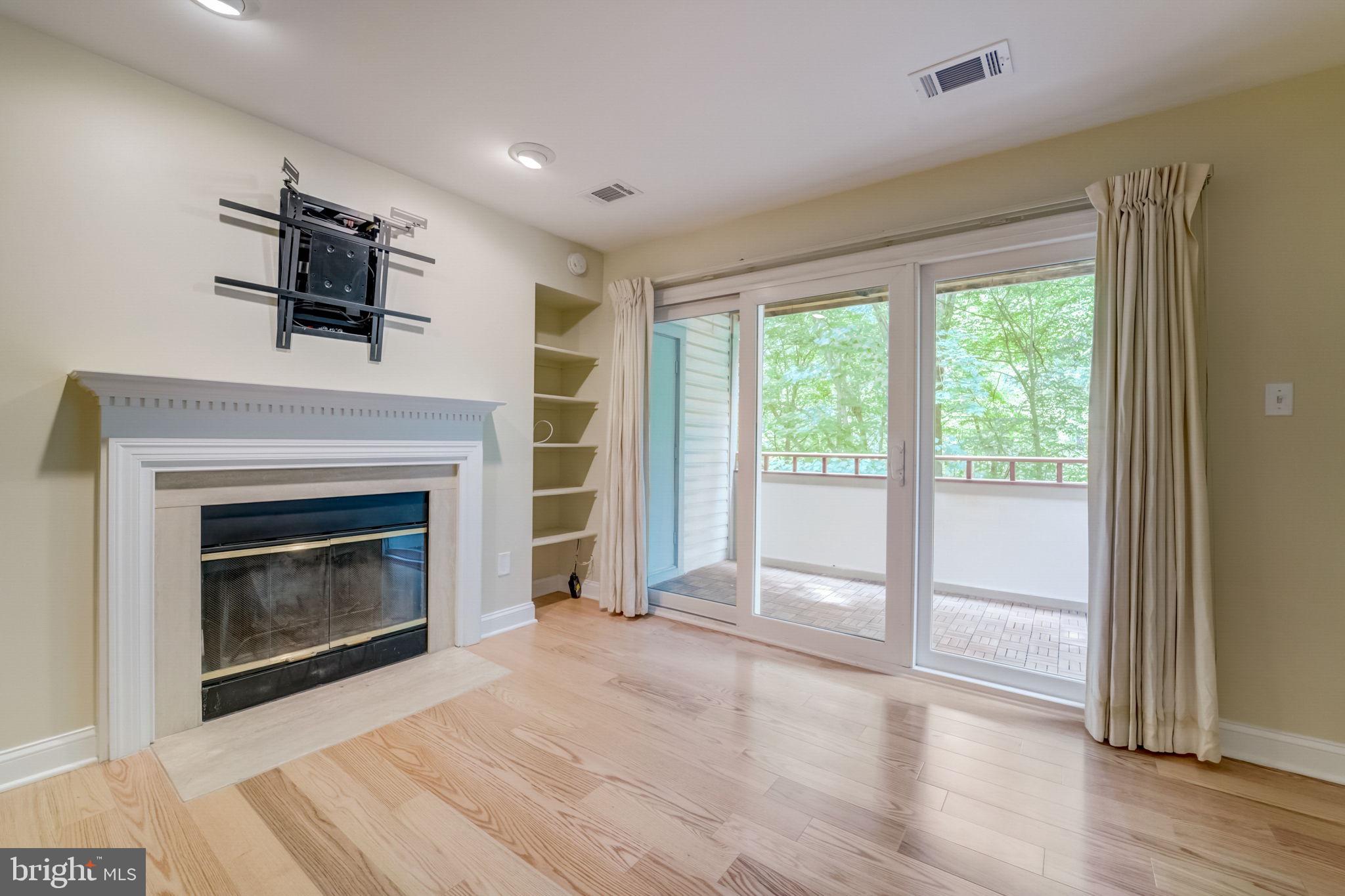 THE VINEYARDS - Residential Lease