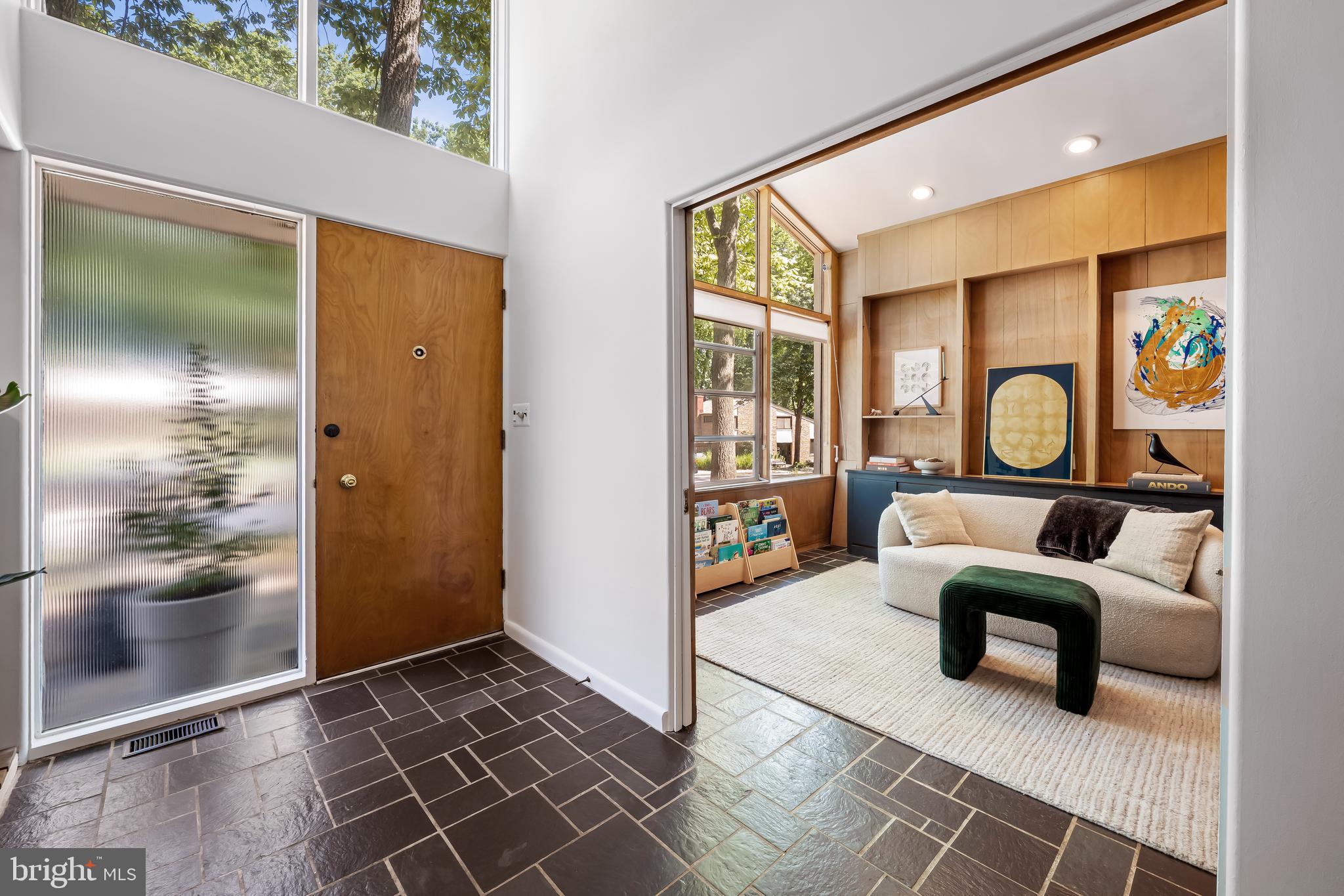 2103 NORTHCLIFF DRIVE