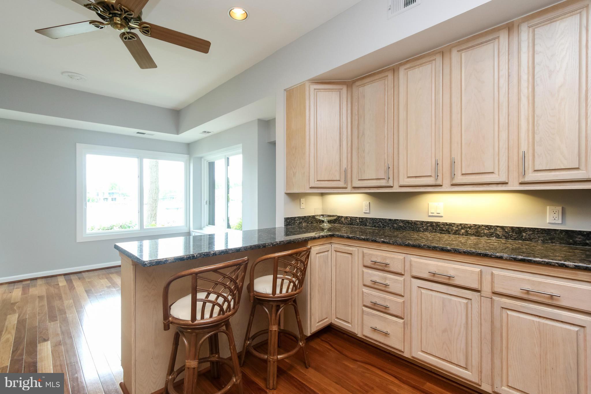 THE POINT CONDO - Residential