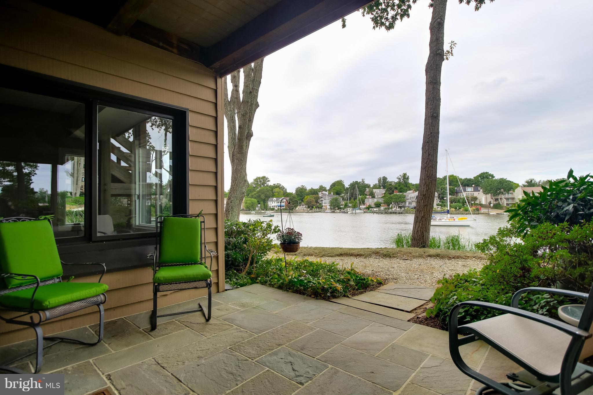 THE POINT CONDO - Residential