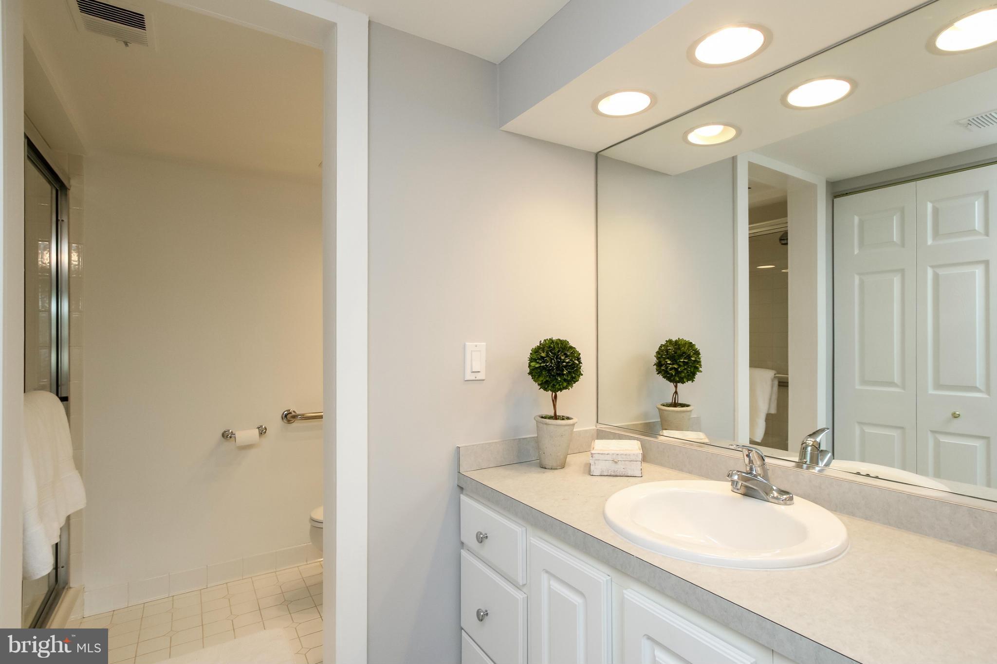 THE POINT CONDO - Residential