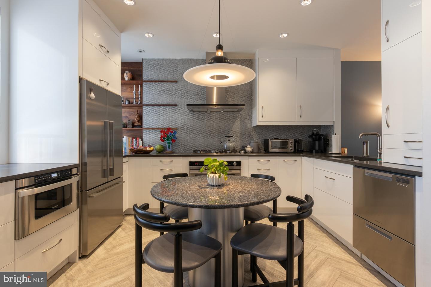 RITTENHOUSE SQUARE - Residential