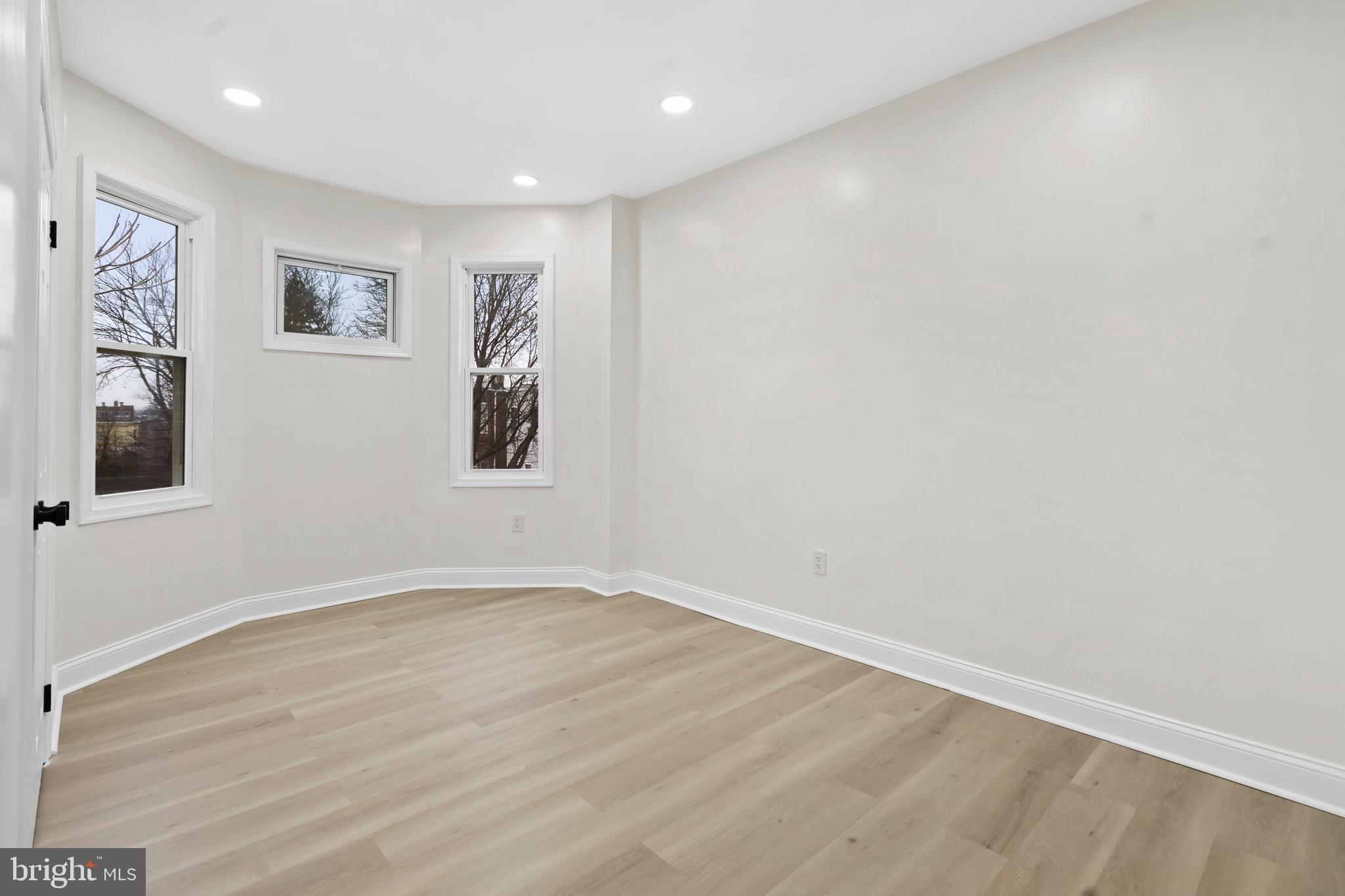 COBBS CREEK - Residential