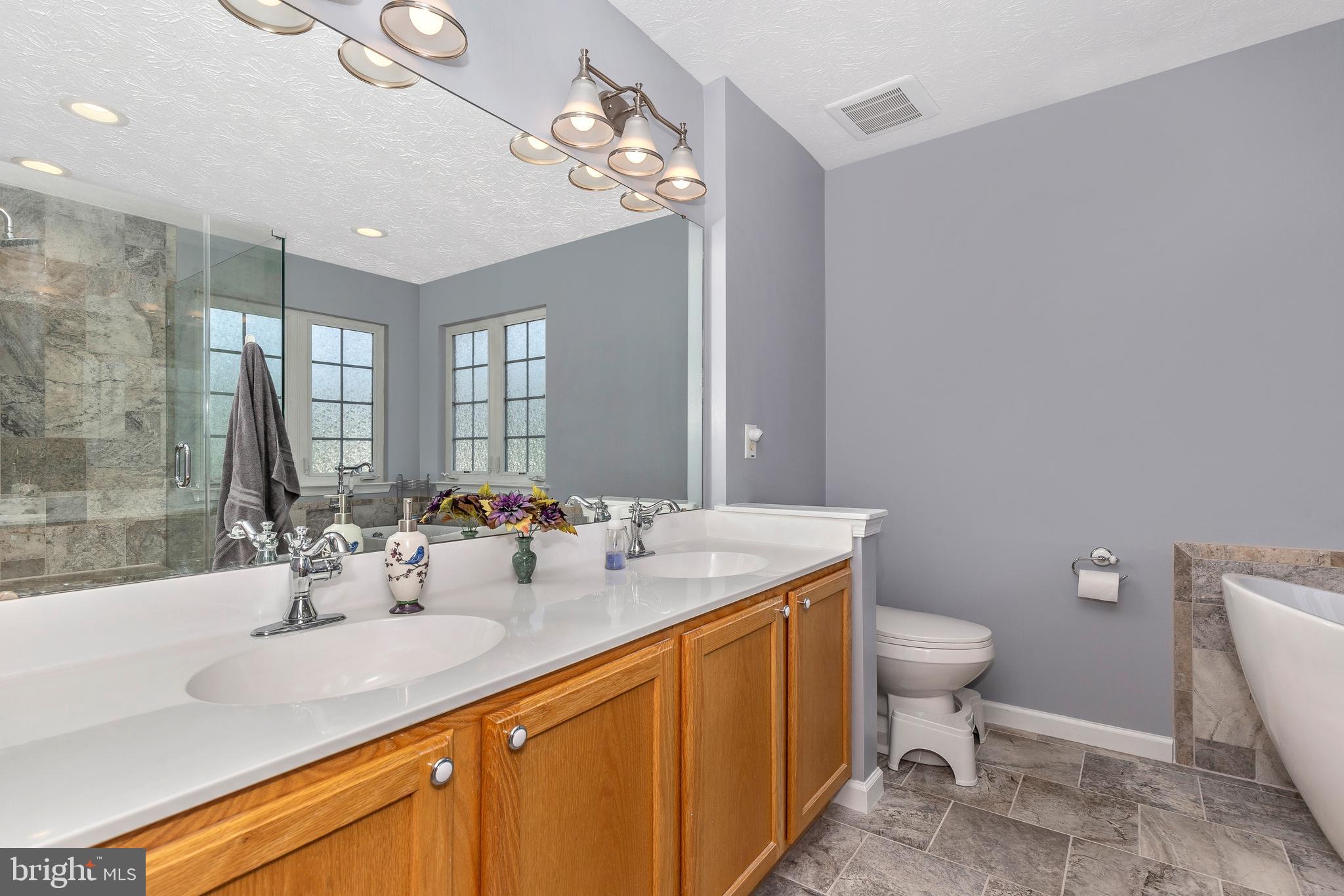 WESLEY WOODS - Residential