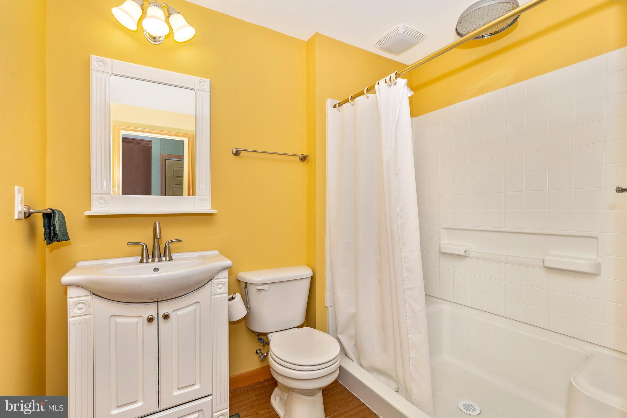 WESLEY WOODS - Residential