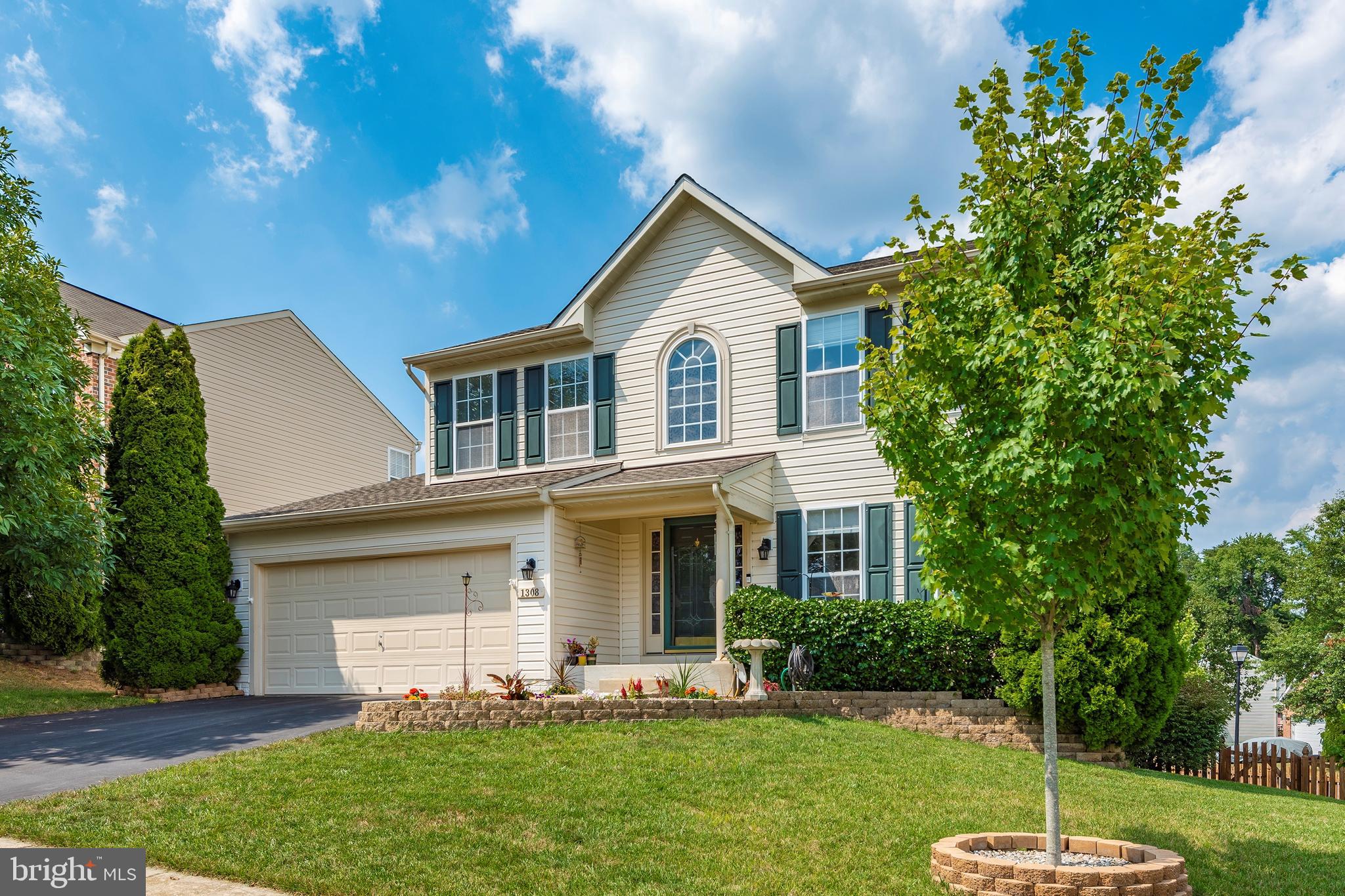 WESLEY WOODS - Residential