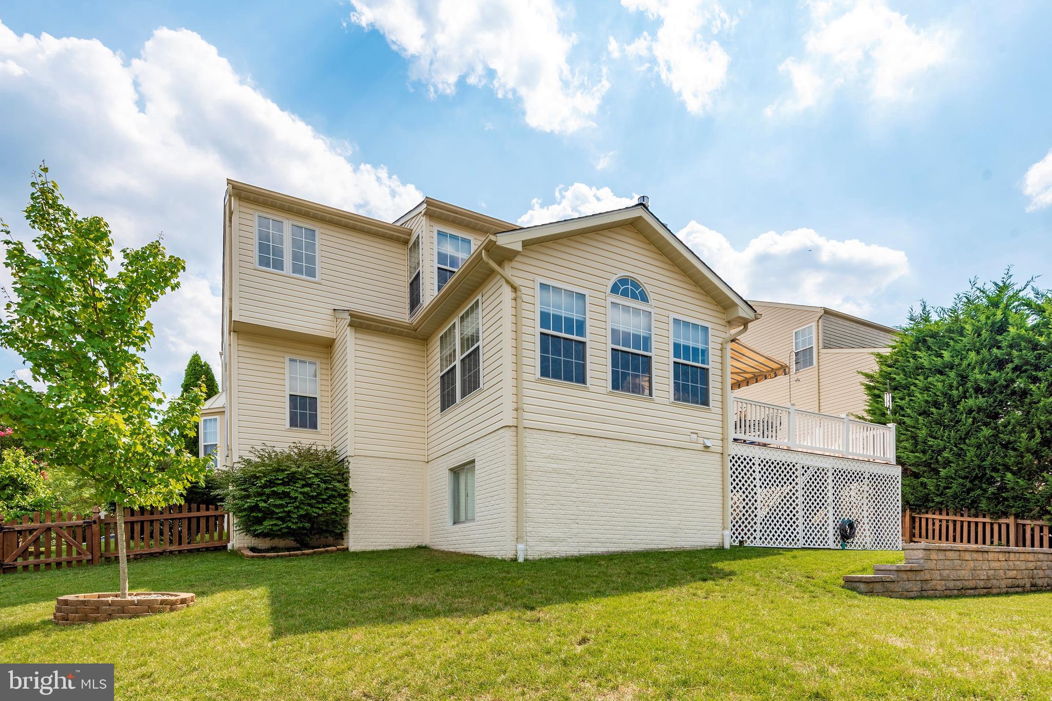 WESLEY WOODS - Residential