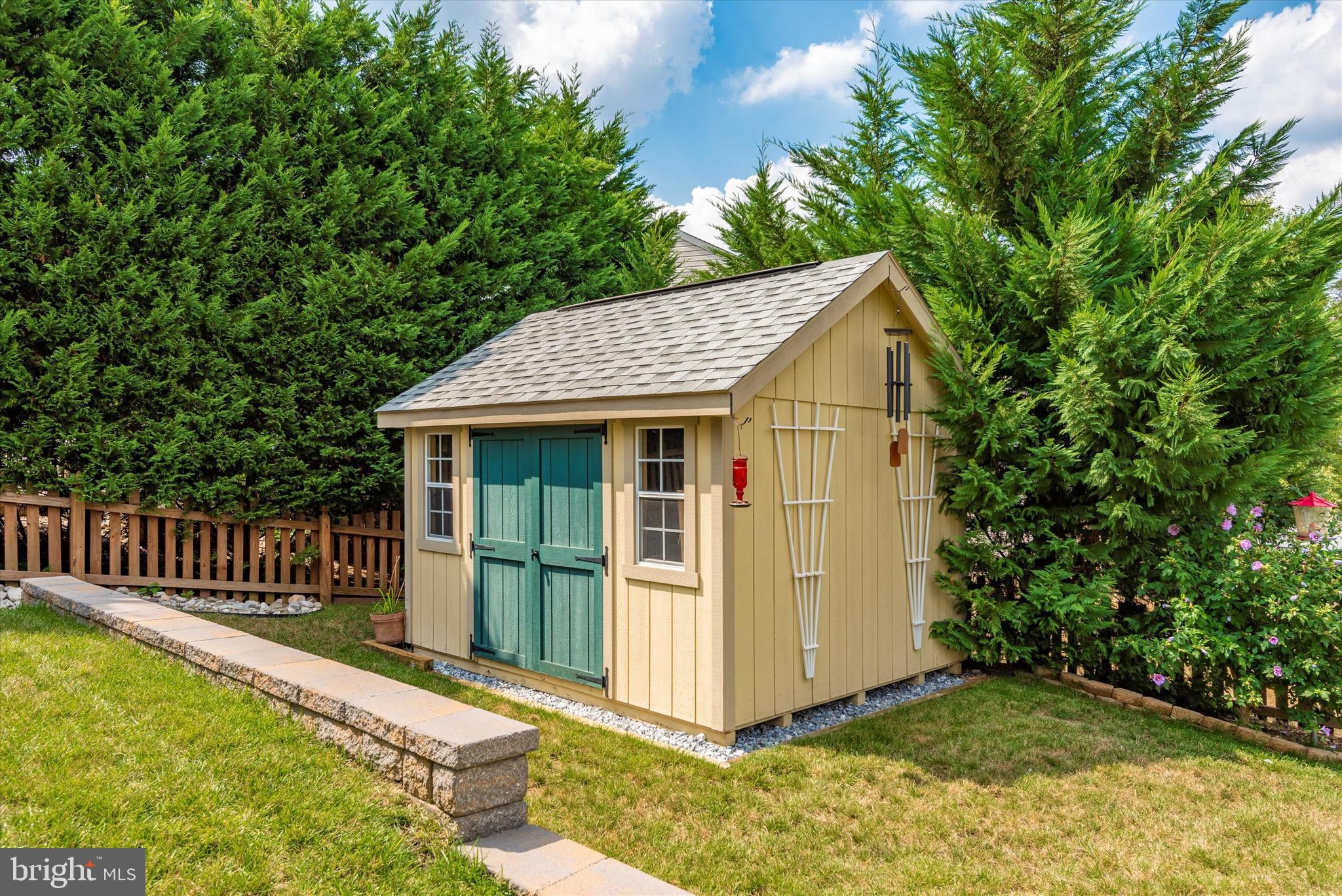 WESLEY WOODS - Residential