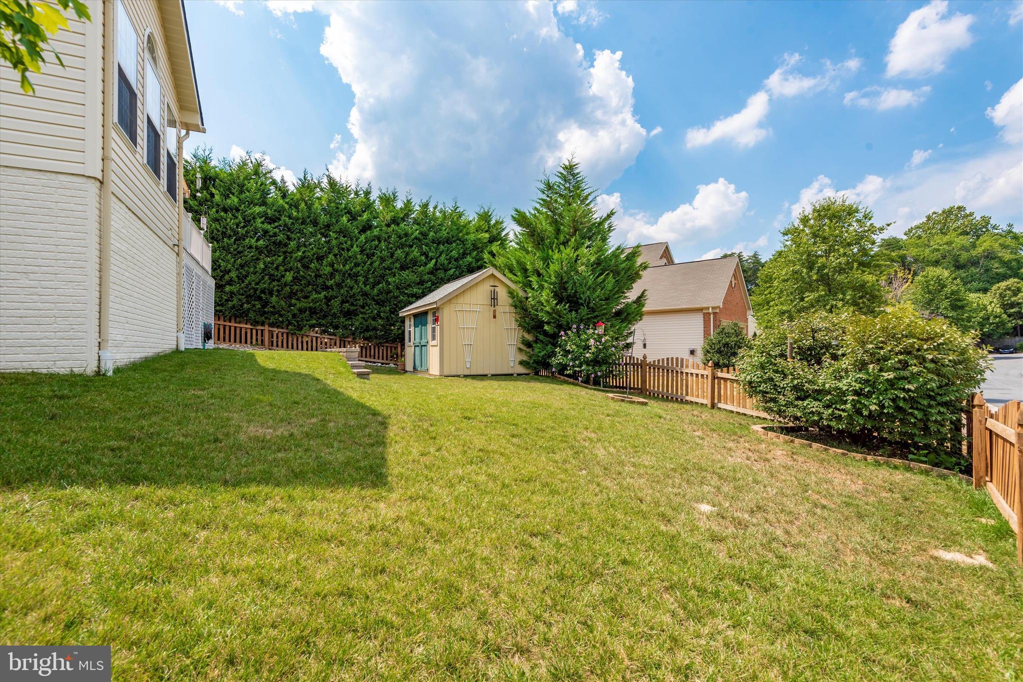 WESLEY WOODS - Residential