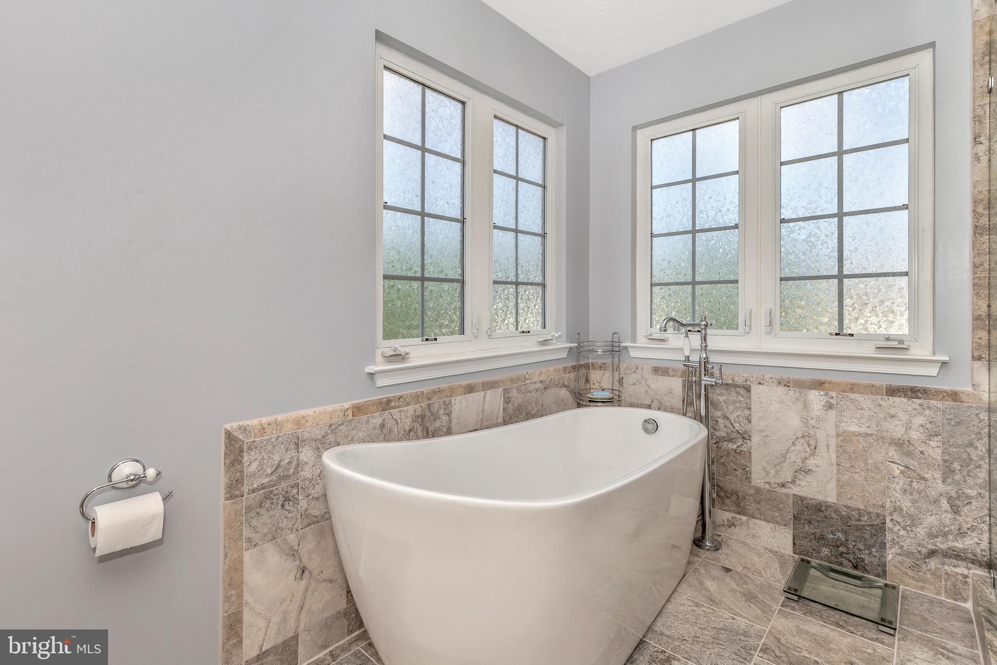 WESLEY WOODS - Residential