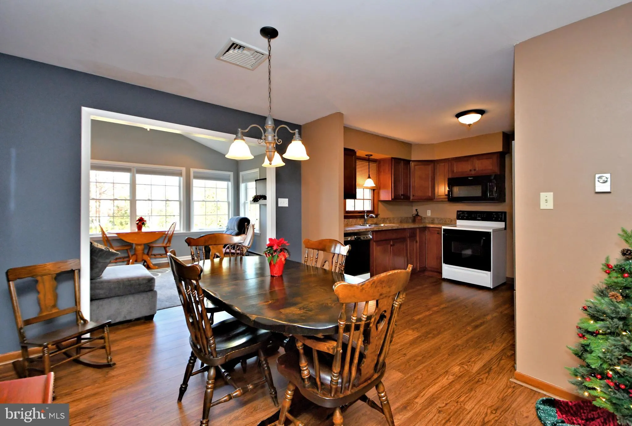 Telford, Pennsylvania 18969, United States, 3 Bedrooms Bedrooms, ,2 BathroomsBathrooms,Residential,Pending,24992