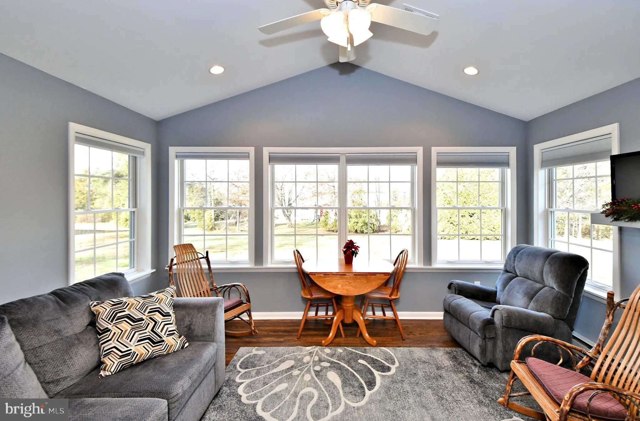 Telford, Pennsylvania 18969, United States, 3 Bedrooms Bedrooms, ,2 BathroomsBathrooms,Residential,Pending,24992