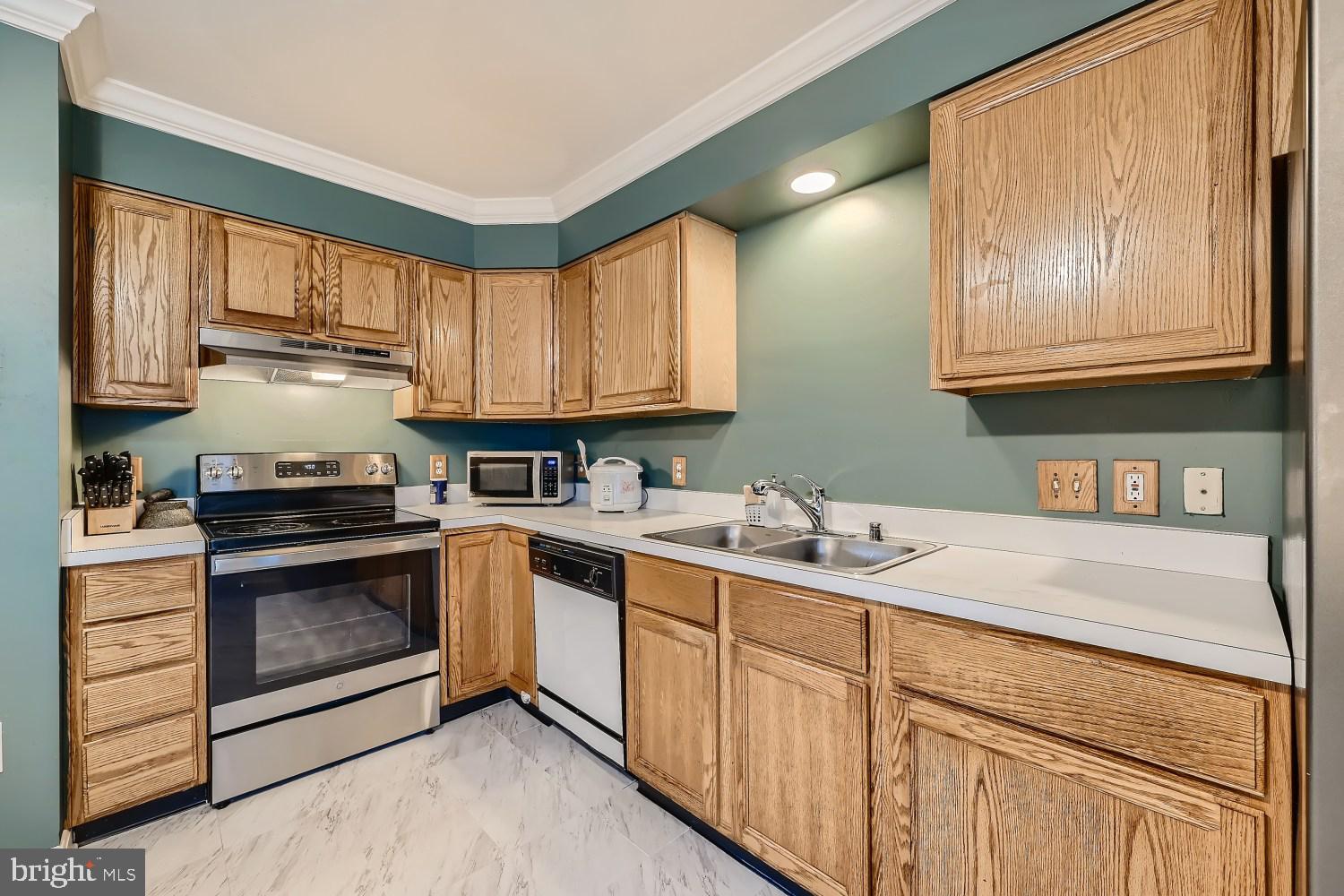 NOTTINGHAM VILLAGE - Residential