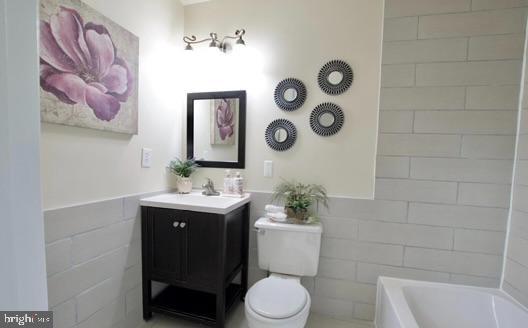 THOMPSONS PURCHASE - Residential Lease