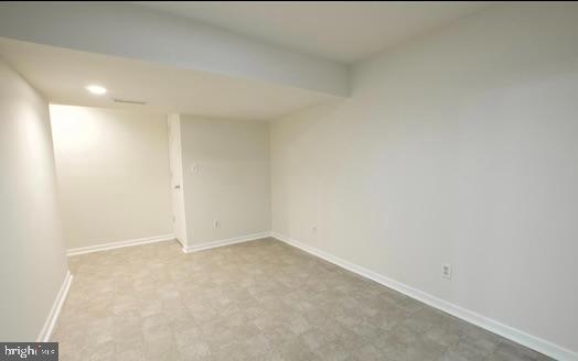 THOMPSONS PURCHASE - Residential Lease