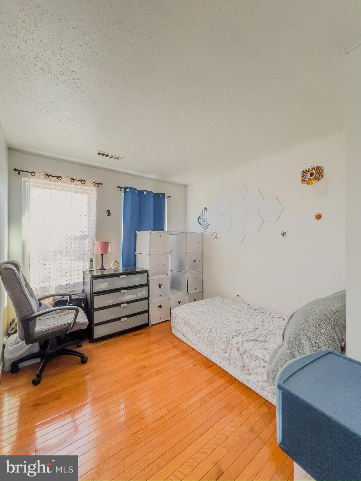 MAYFAIR - Residential