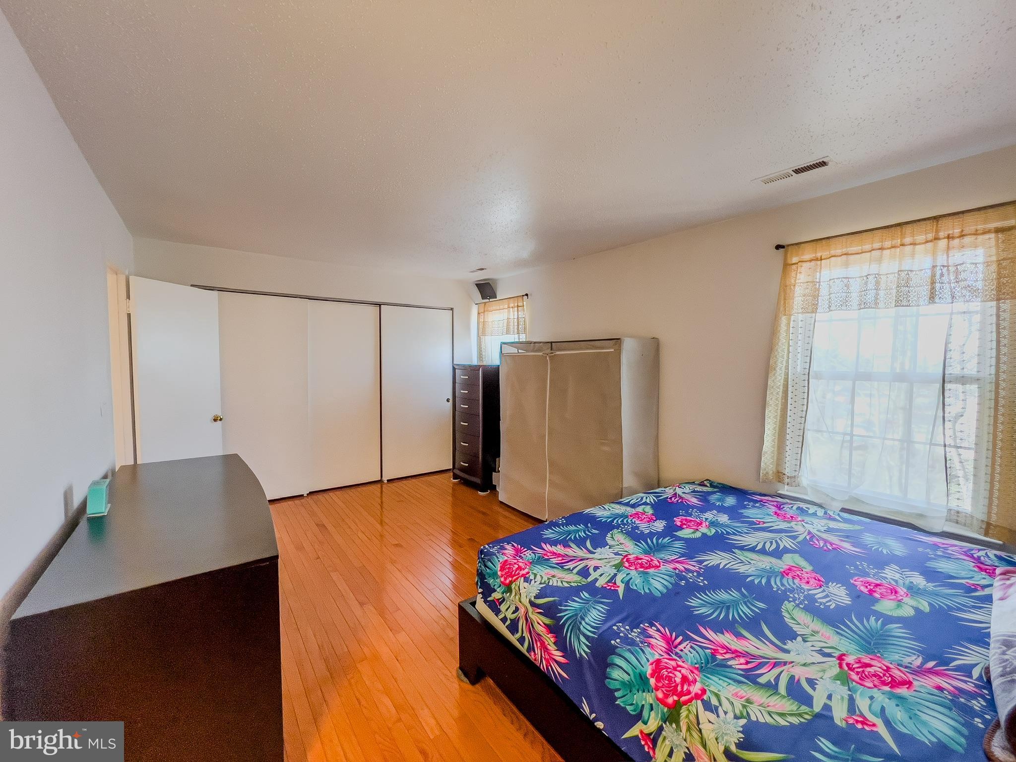 MAYFAIR - Residential