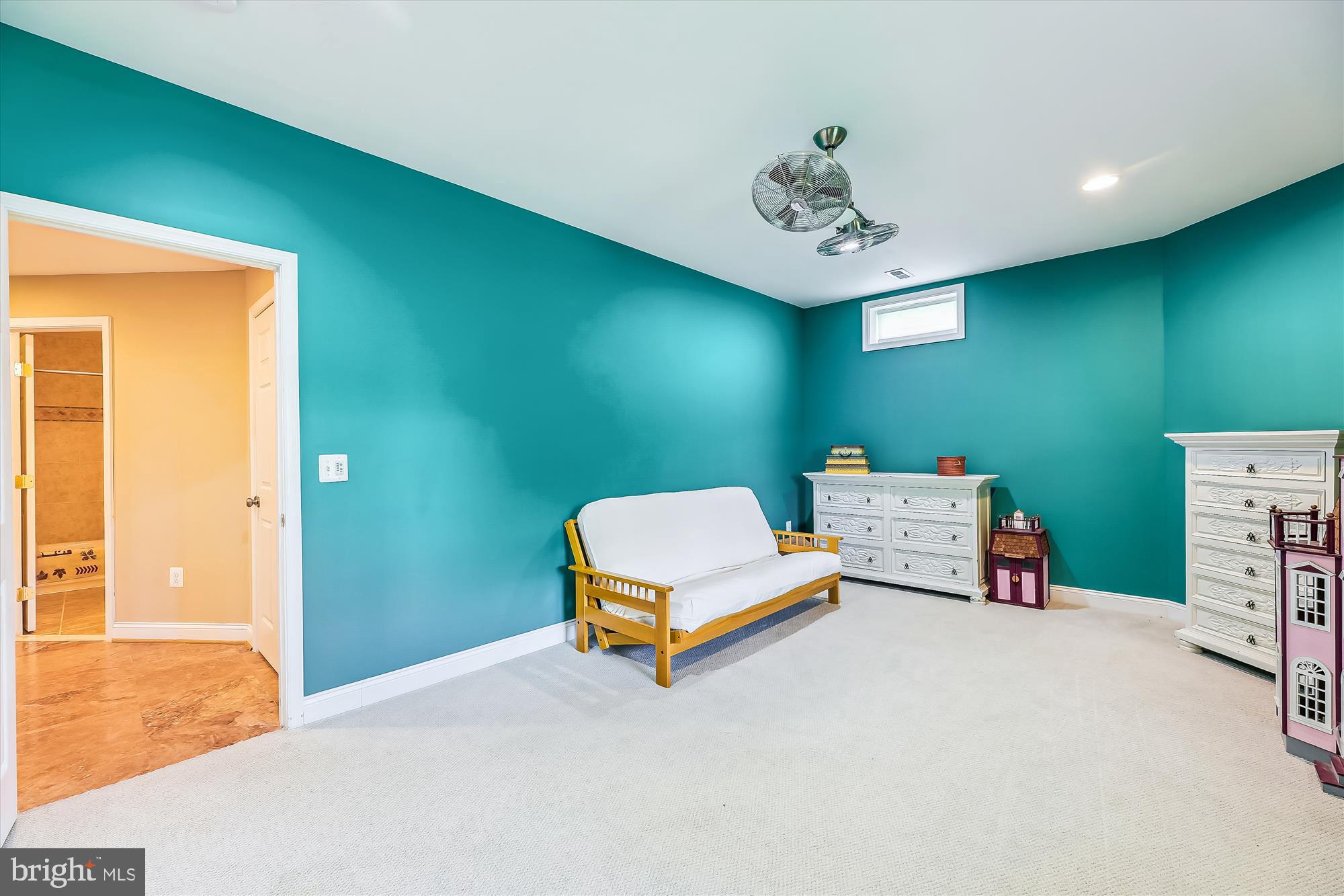 WILLOW RIDGE - Residential