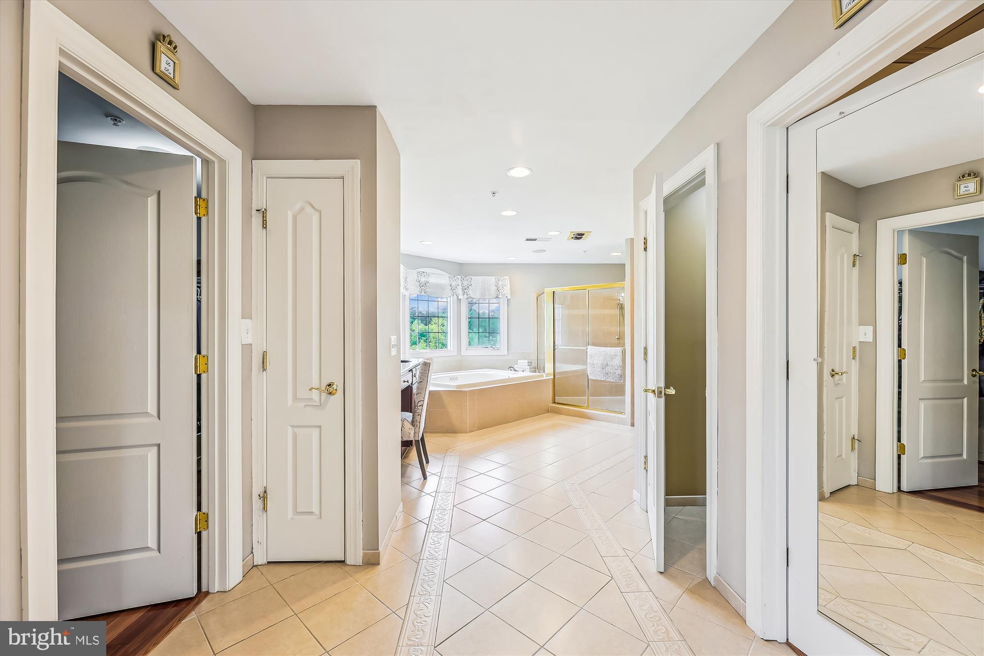 WILLOW RIDGE - Residential