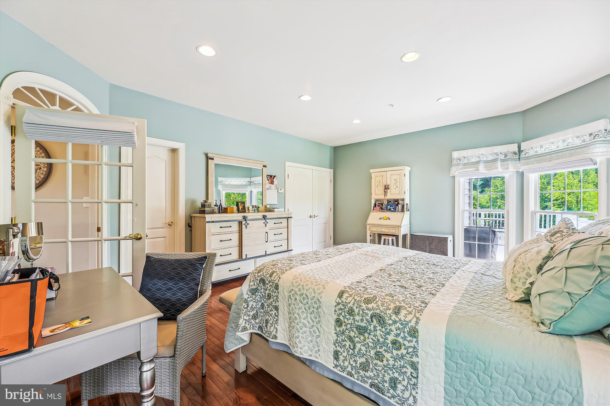 WILLOW RIDGE - Residential