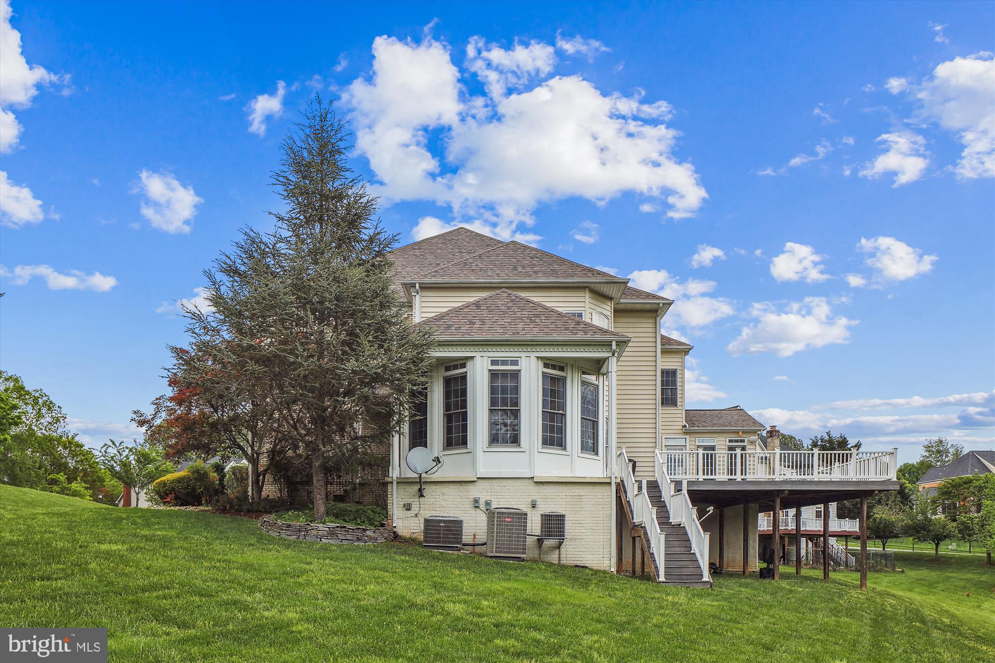 WILLOW RIDGE - Residential