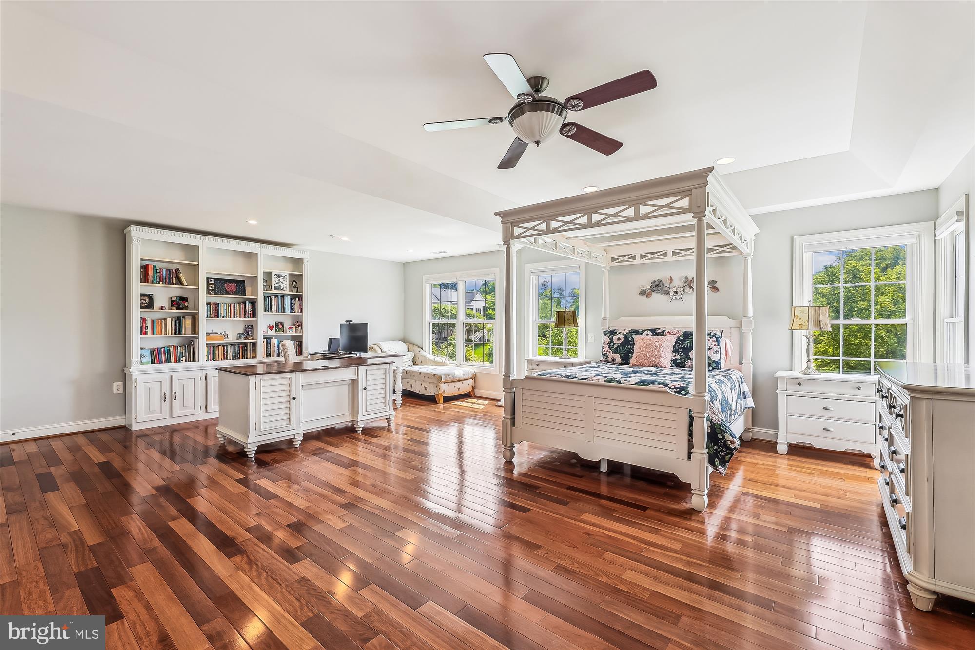 WILLOW RIDGE - Residential