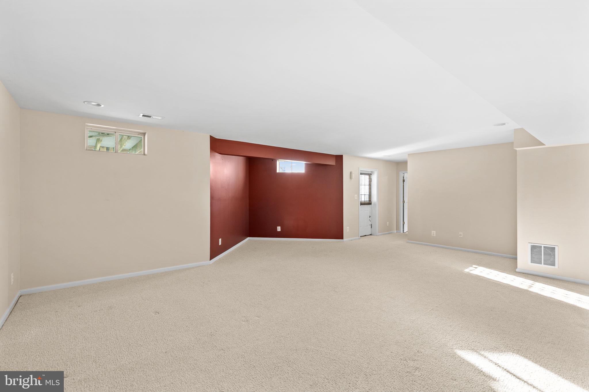 VINT HILL - Residential