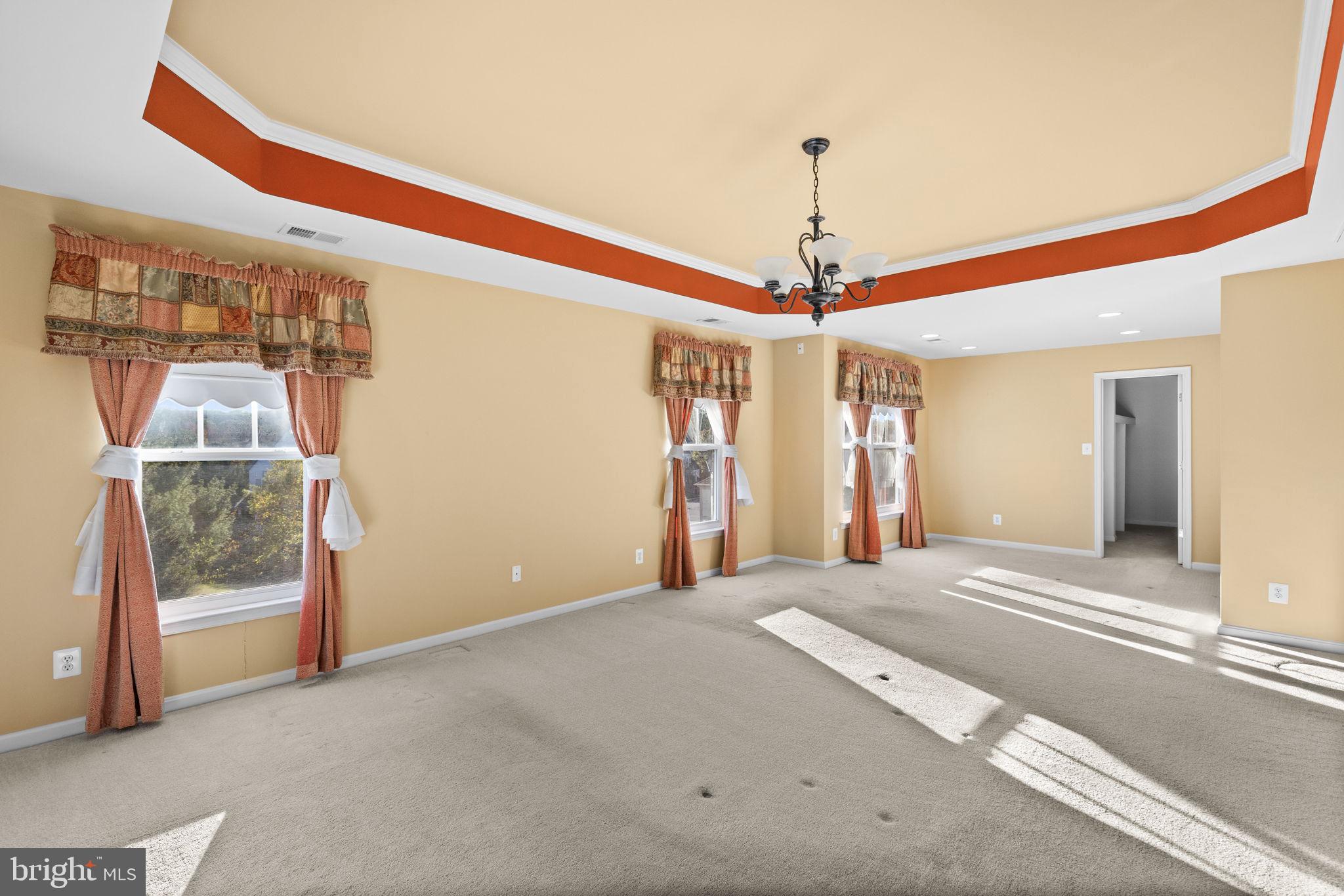 VINT HILL - Residential