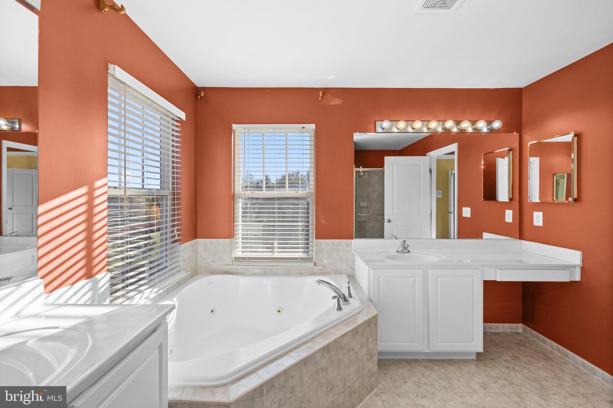 VINT HILL - Residential