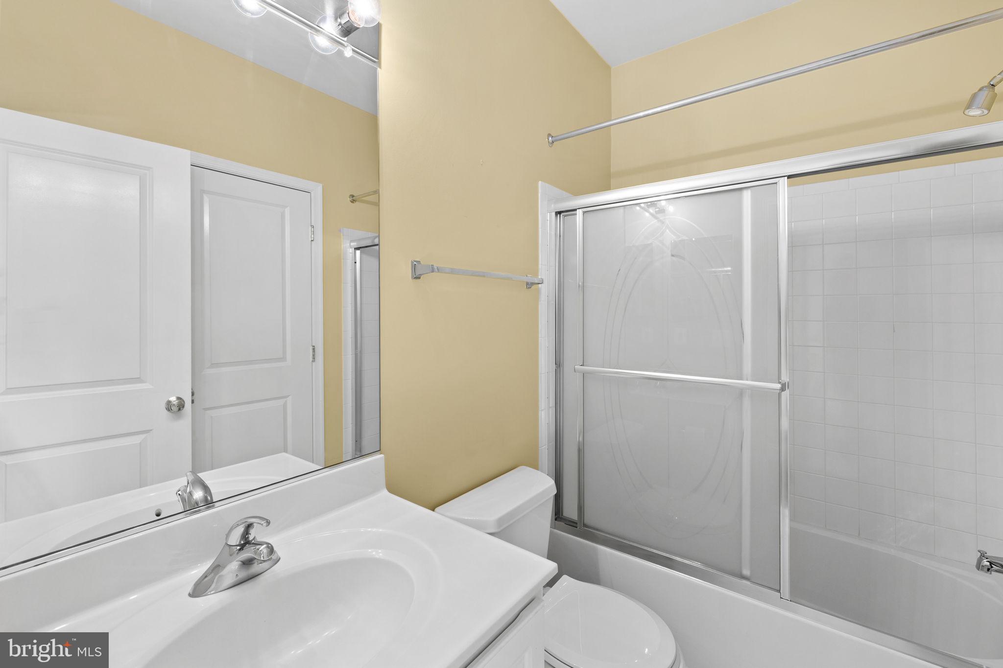 VINT HILL - Residential